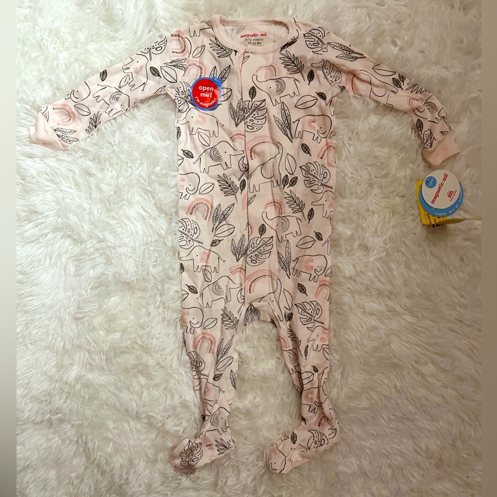 Magnetic me sleeper
9-12 mths 
NWT